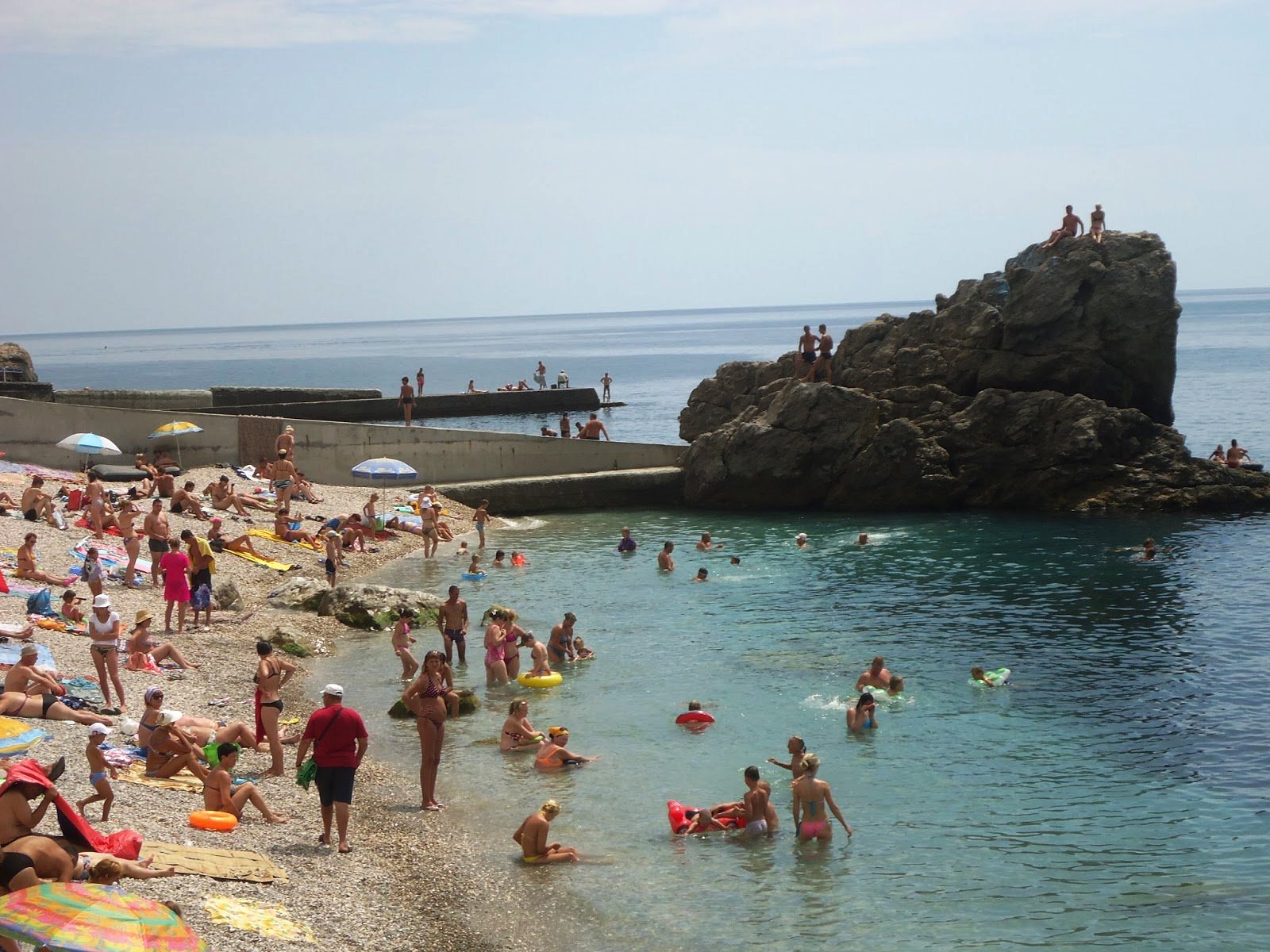 Пляж Воронцовские купальни Алупка