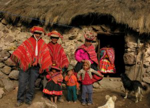 Кечуа в традиционных одеждах