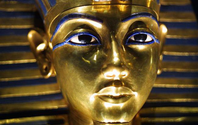 погребальная маска фараона тутанхамона 
